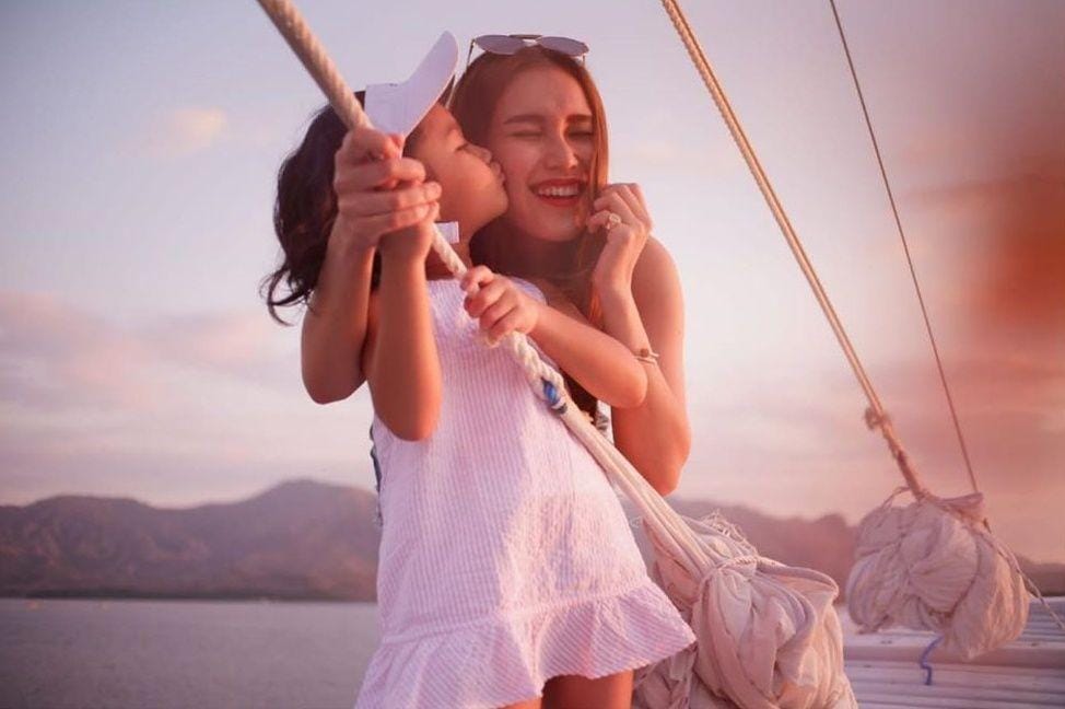 Instagram.com/ayutingting92