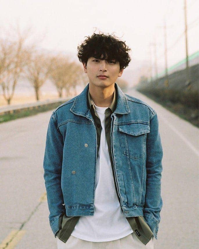 Instagram.com/@jinwoon52