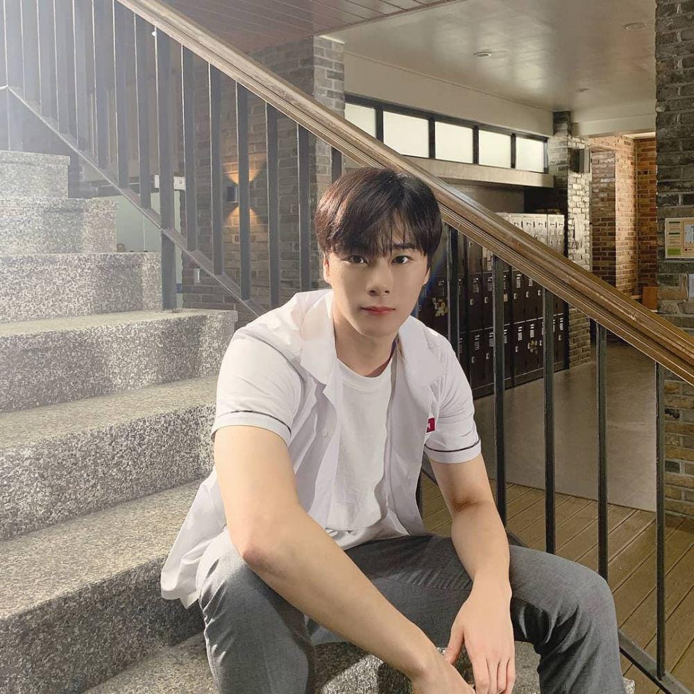 instagram.com/moon_ko_ng