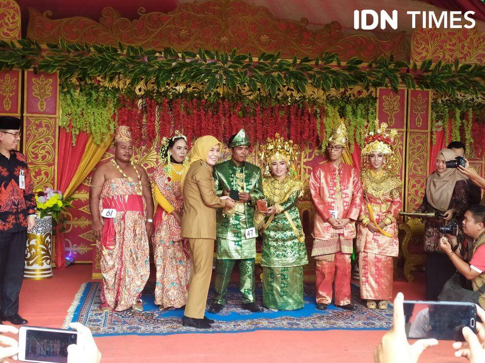 Pengantin Nikah Massal di Palembang (IDN Times/Feny Maulia Agustin)