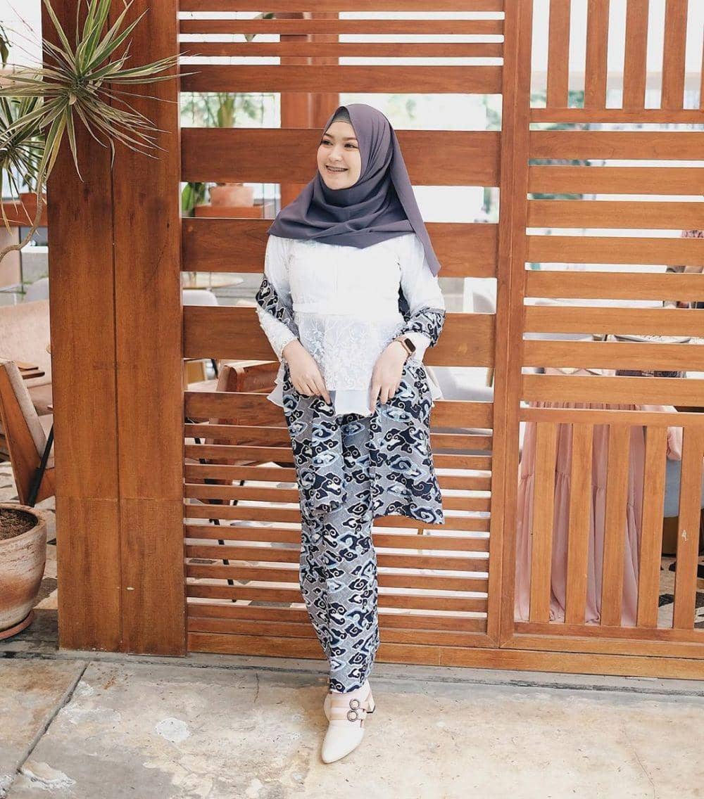 instagram.com/saritiw