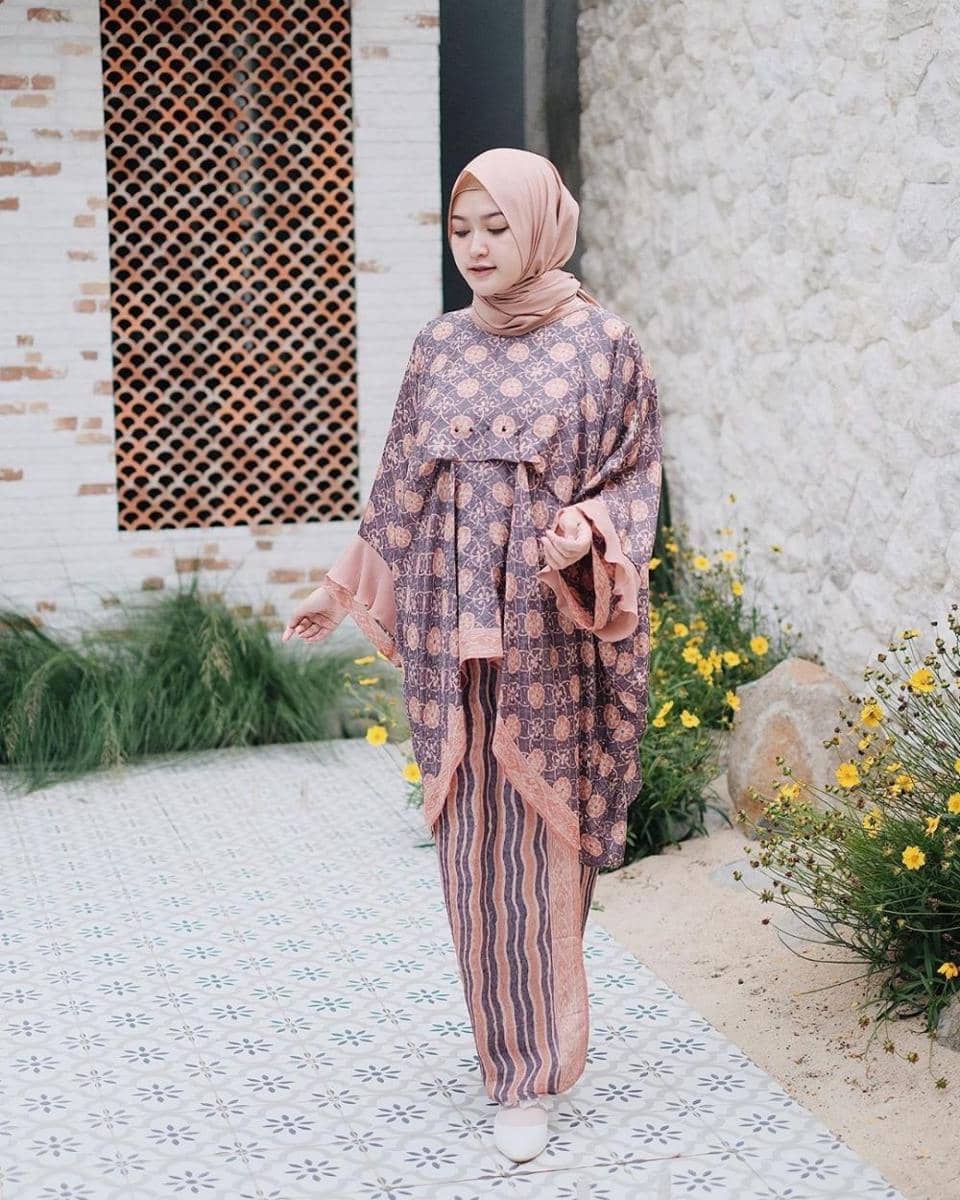 instagram.com/saritiw