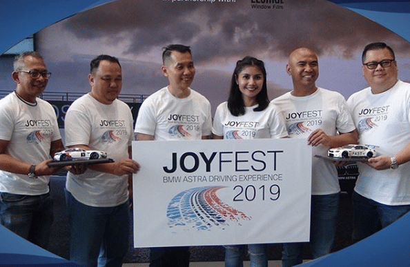 instagram.com/@uniglobe_indonesia