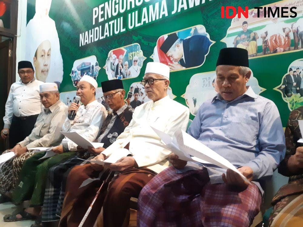 Konferensi Pers Pengurus PWNU Jatim soal salam lintas agama di Kantor PWNU Jatim, Selasa (12/11). IDN Times/Ardiansyah Fajar