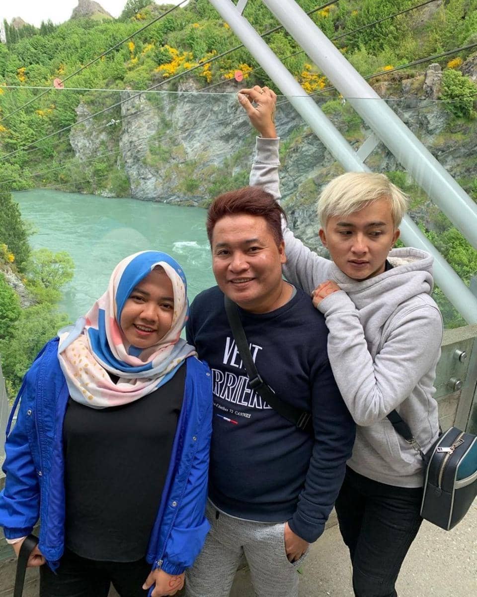 instagram.com/merryraffiahmad