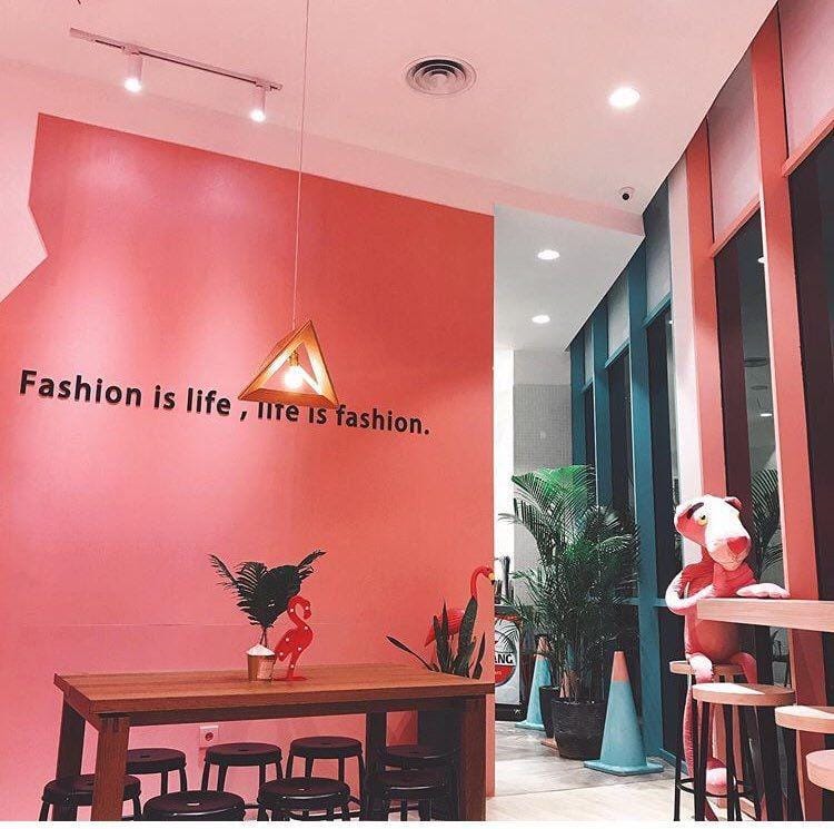 instagram.com/sofashioncafeid