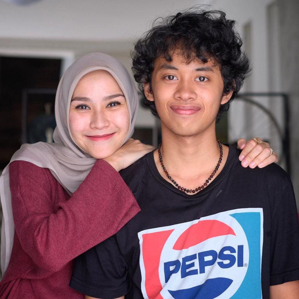 instagram.com/zaskia adya mecca