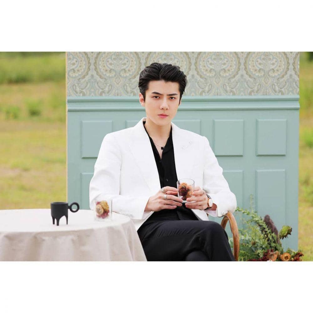 instagram.com/weareone.exo