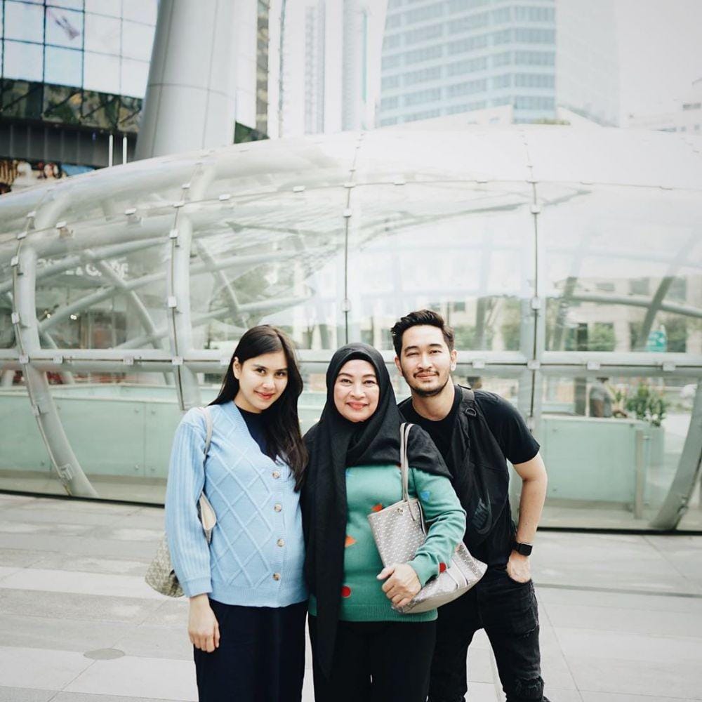 instagram.com/syahnazs