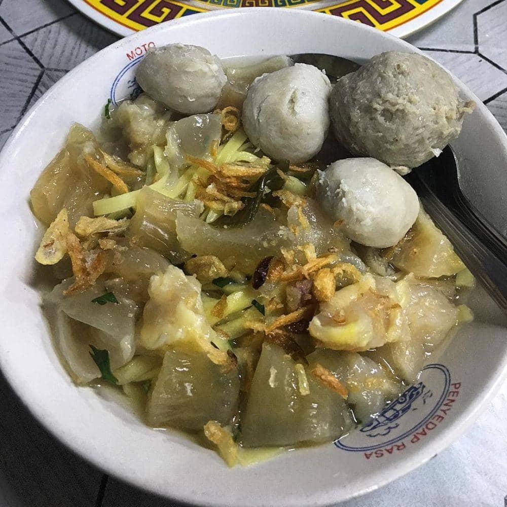 instagram.com/desinthia_sentany