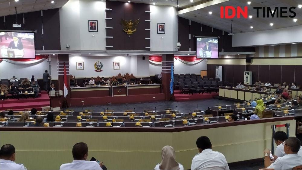 Rapat paripurna DPRD Sulsel