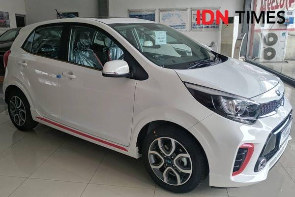Tampak samping Kia Picanto GT Line - IDN Times/Rijalu Ahimsa