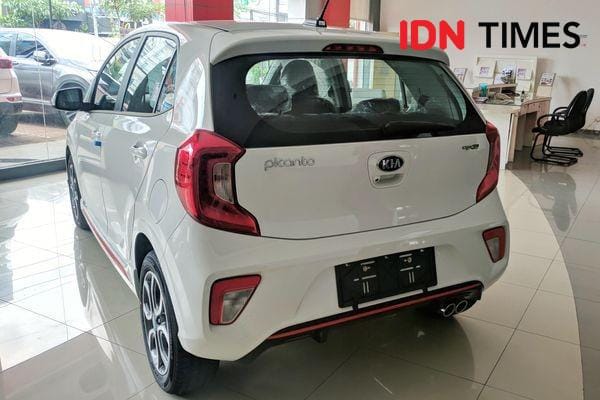 Tampak belakang Kia Picanto GT Line - IDN Times/Rijalu Ahimsa