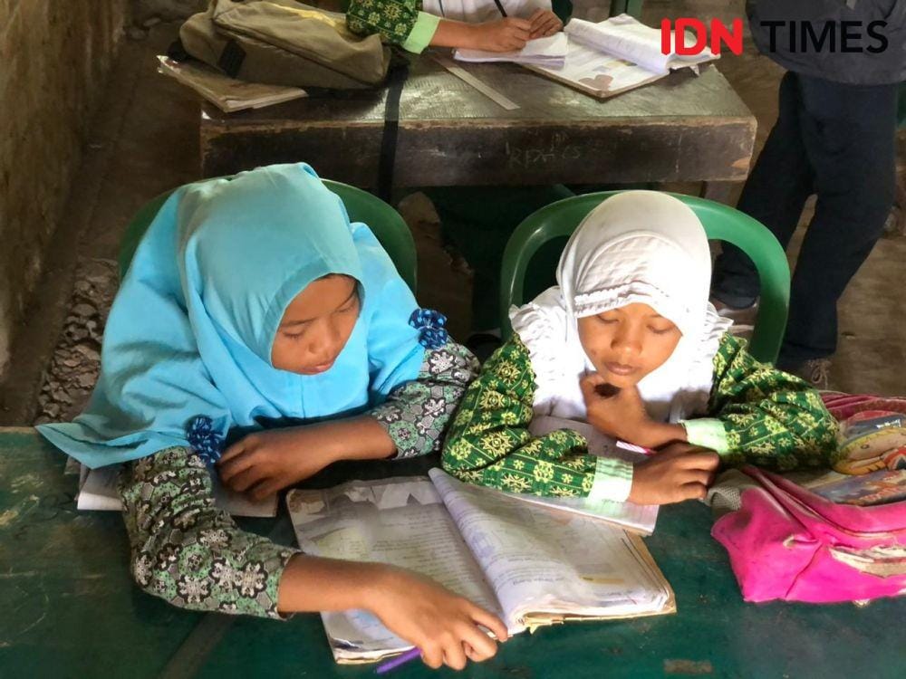 Siswi SMA Muhammadiyah 4 filial Palembang (IDN Times/Rangga Erfizal)