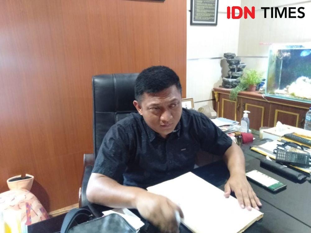 Kasat Reskrim Polrestabes Makassar AKBP Indratmoko saat memberikan keterangan di kantornya, Rabu (13/11) - Sahrul Ramadan / IDN TImes
