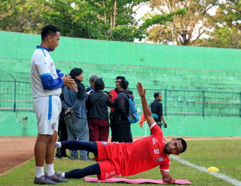 Proses pemulihan cedera Agil Munawar semakin baik dan siap untuk laga kontra Persija. IDN Times/ Alfi Ramadana
