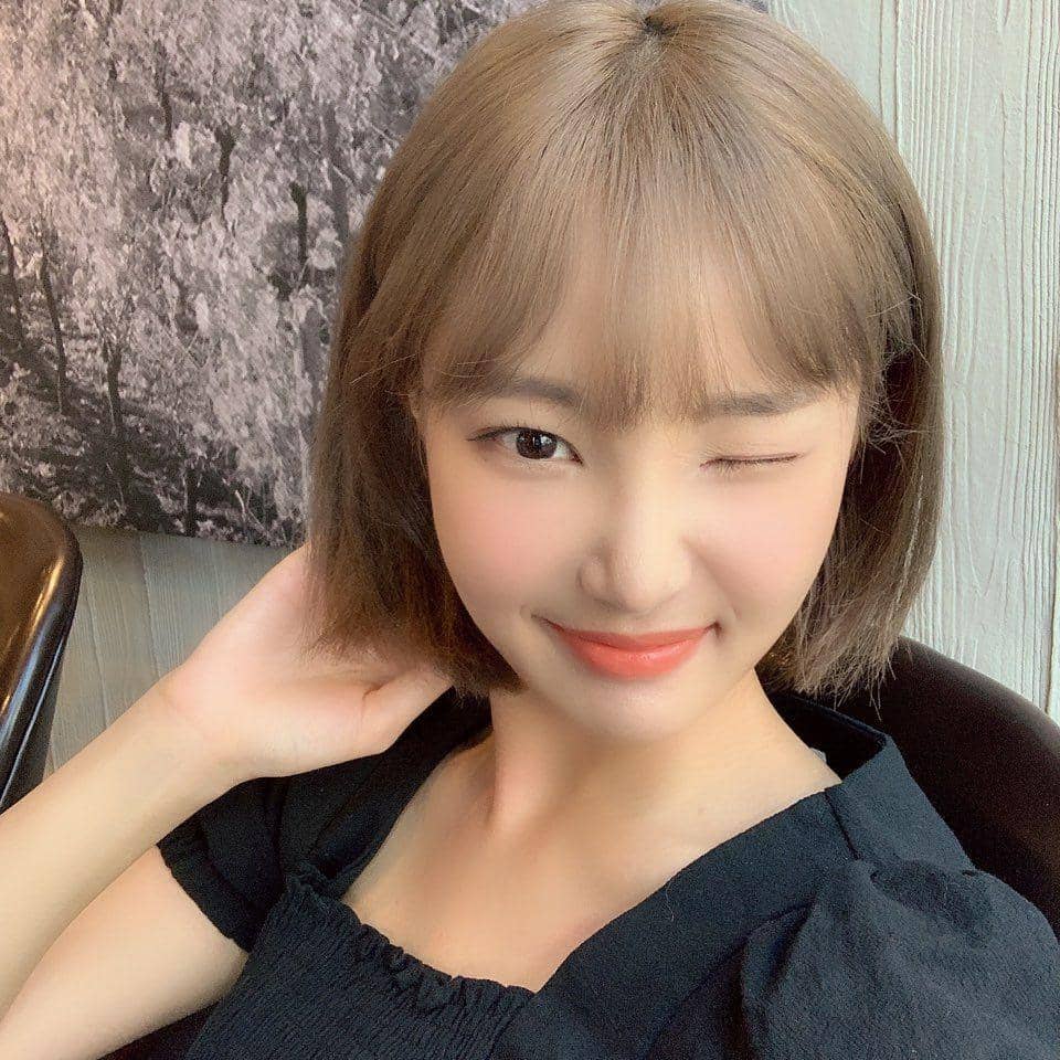 instagram.com/momoland_official