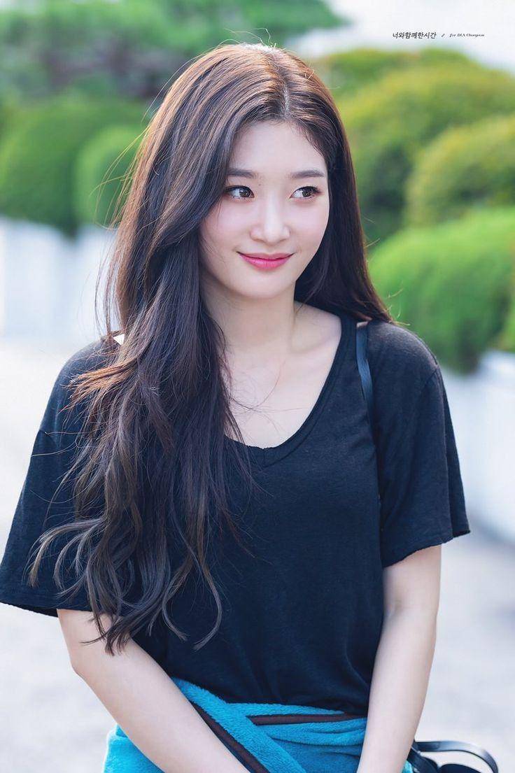twitter.com/yebinseu