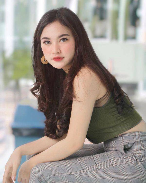 Instagram.com/mahaliniraharja