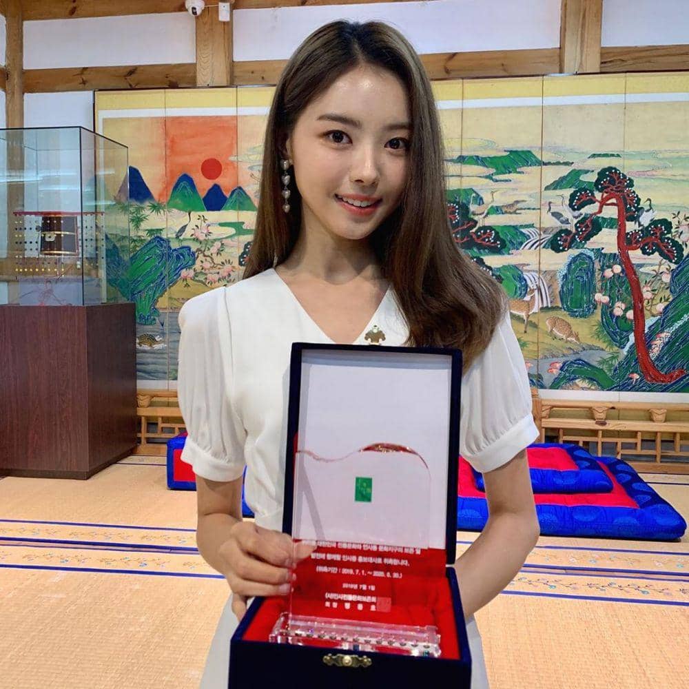 instagram.com/nayoung_lim95