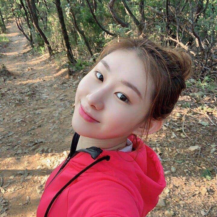 instagram.com/chaeryeongs.itzy