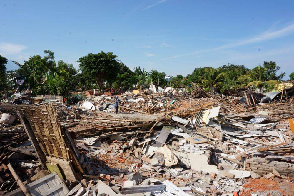 Puluhan rumah dieksekusi di Banyuwangi pasca keputusan pengadilan negeri Banyuwangi. IDN Times/Mohamad Ulil Albab
