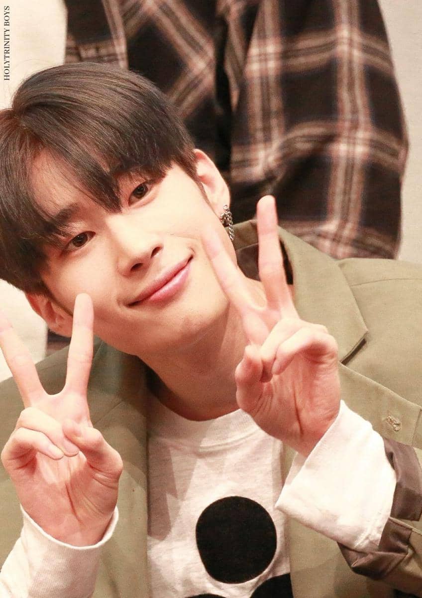 twitter.com/HOLYTRINITY_KR