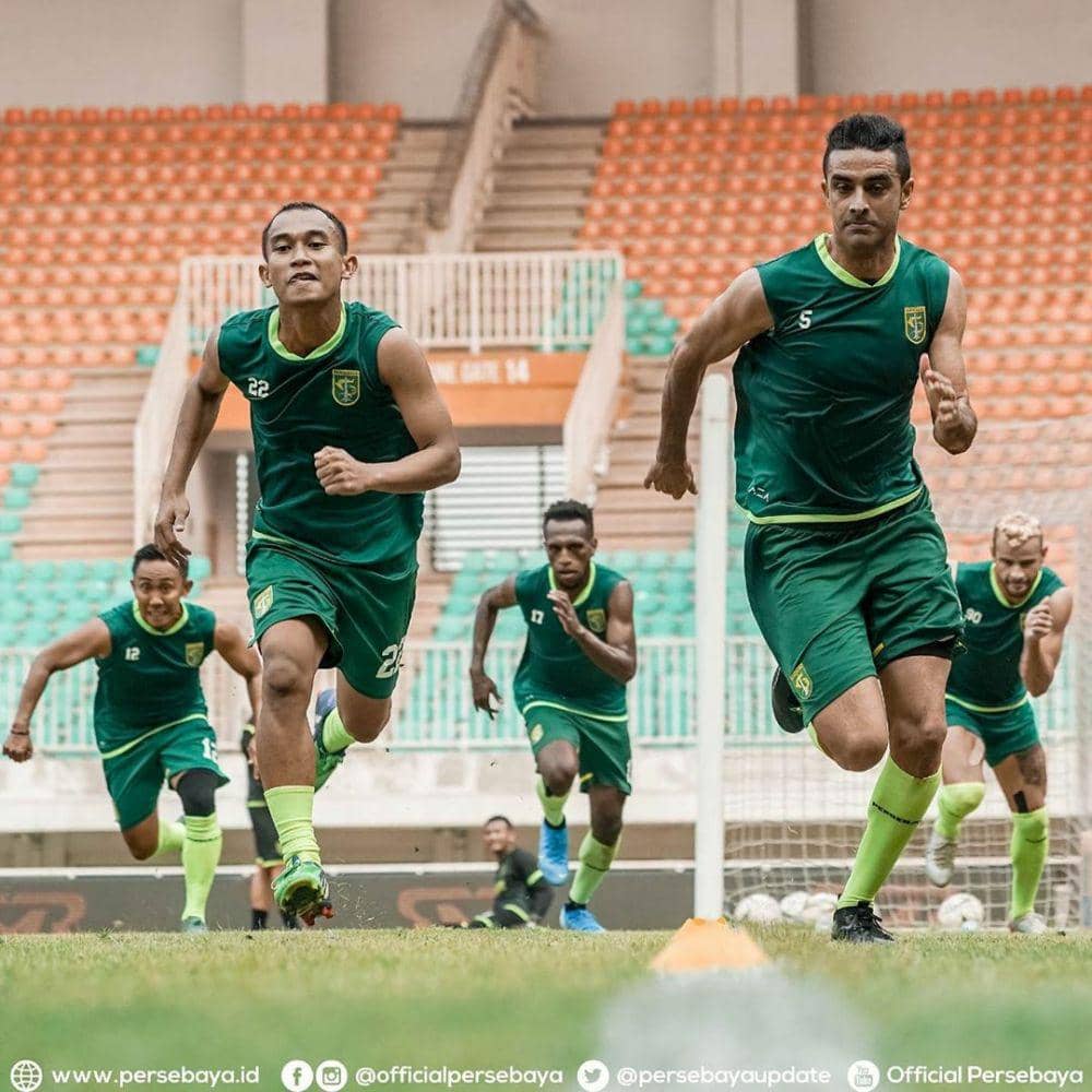 Pemain Persebaya saat sesi latihan. Instagram @officialpersebaya