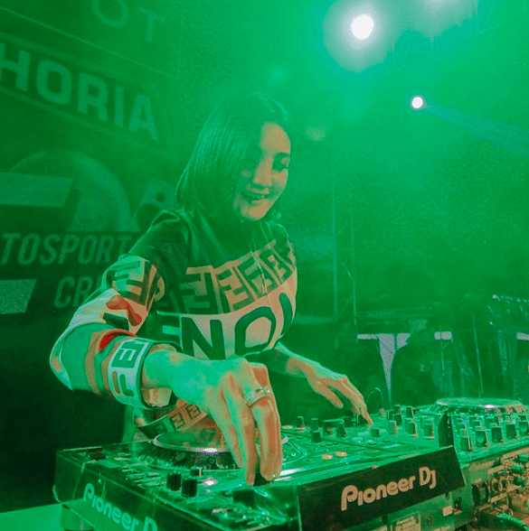 instagram.com/kikiamaliaworld