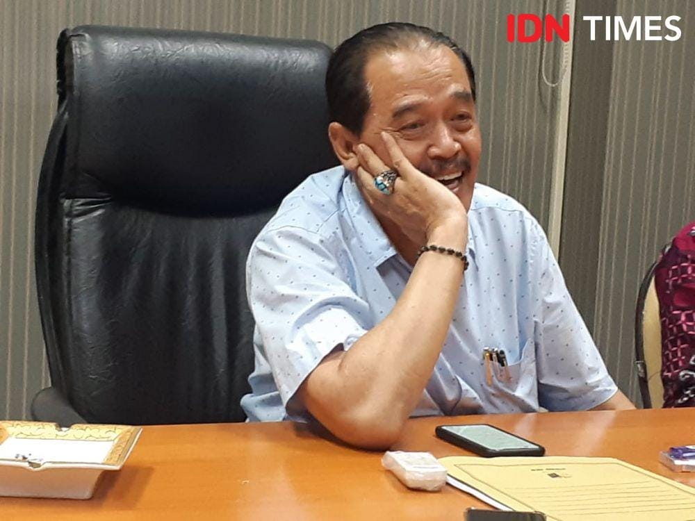 Ketua KONI Jatim, Erlangga Satriagung saat di kantornya, Kamis (14/11). IDN Times/Ardiansyah Fajar