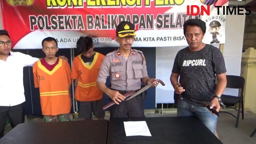 Polsek Balikpapan Selatan merilis kasus penyekapan dan kepemilikan senjata tajam, Kamis (15/11). IDN Times/Surya Aditya