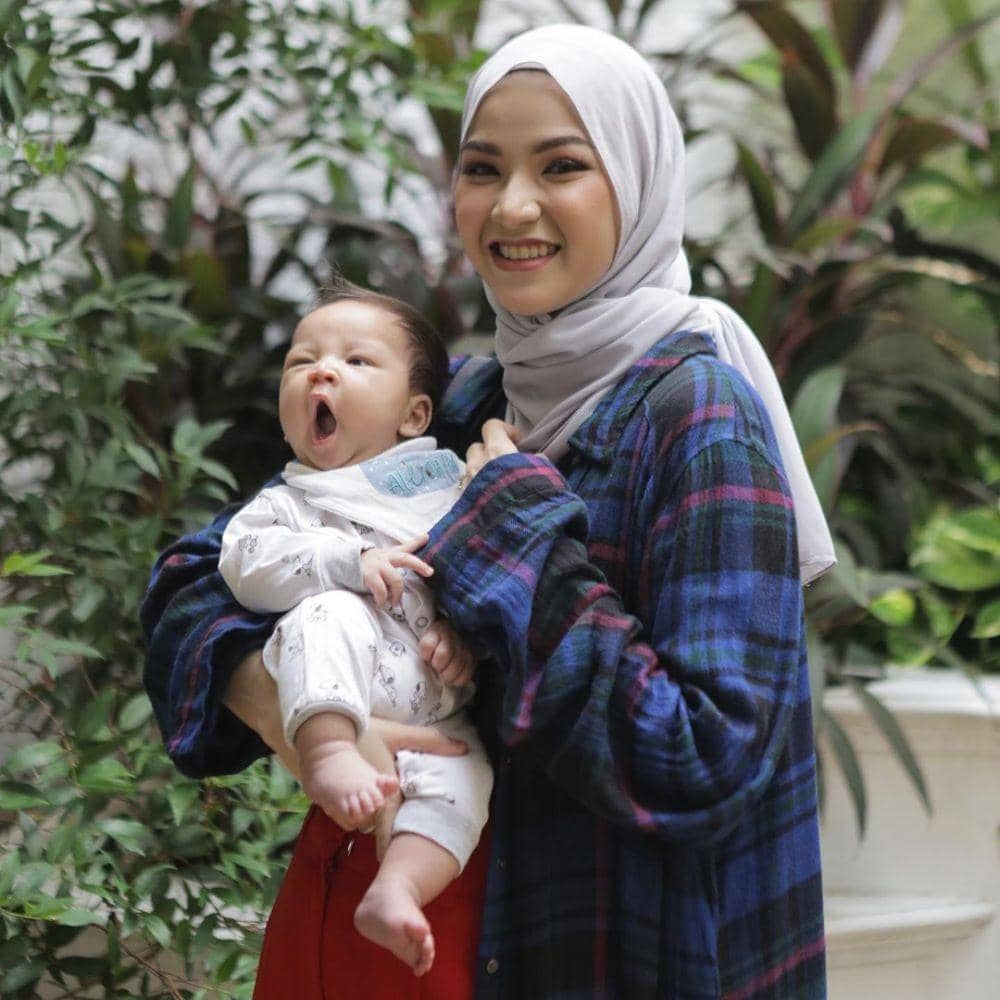 instagram.com/marshanatika