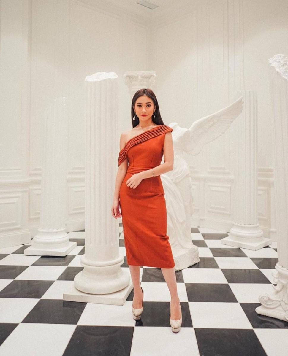 Instagram.com/claudianovira