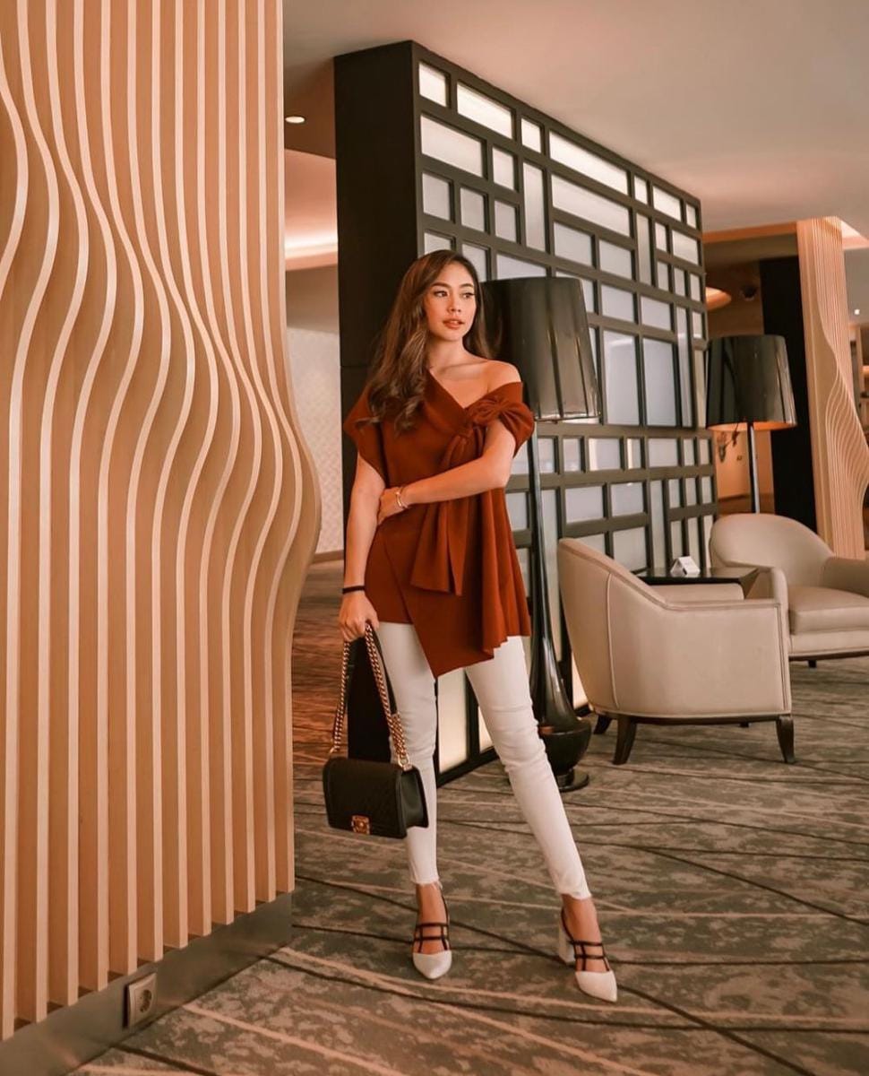 Instagram.com/claudianovira