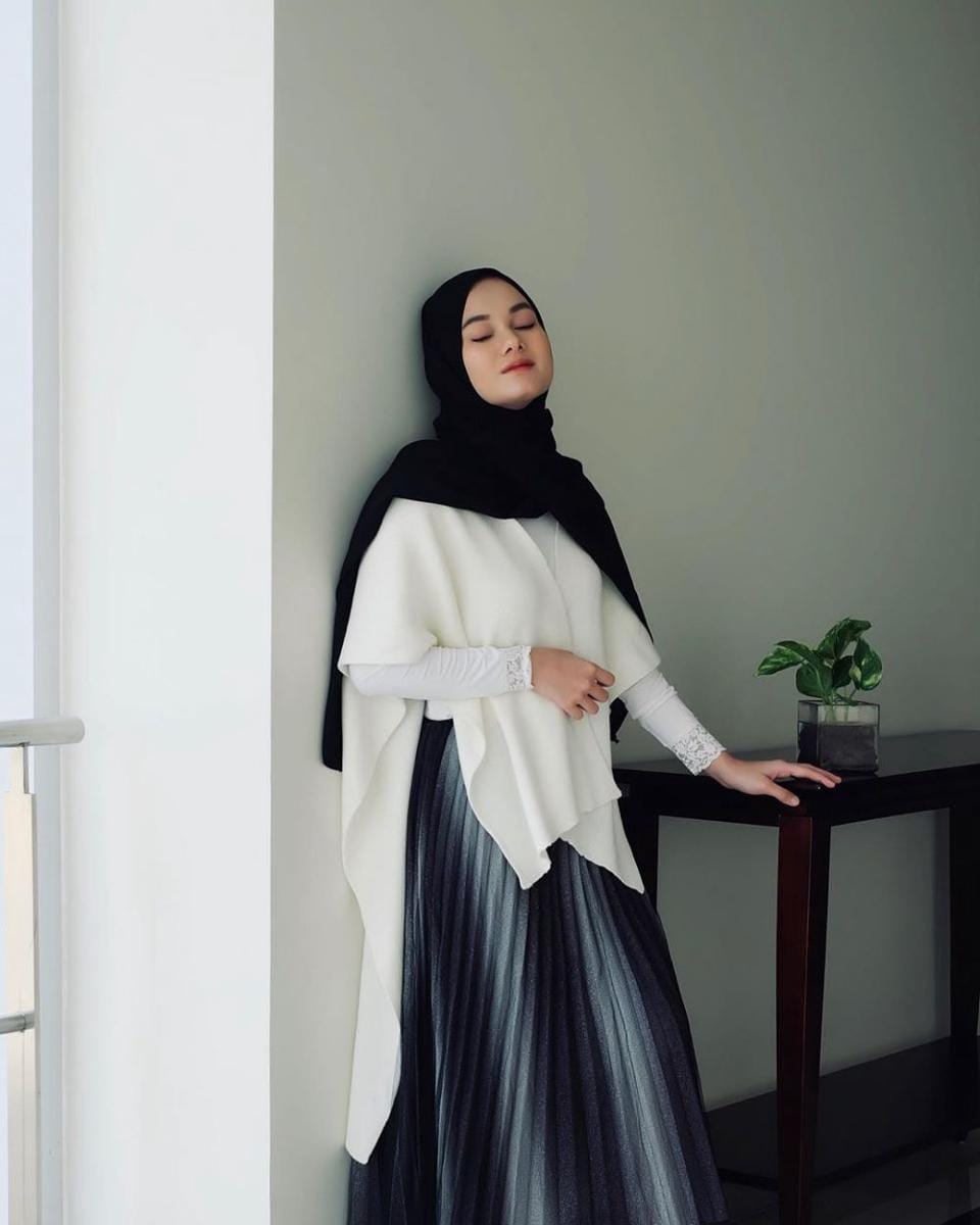 instagram.com/dindahw