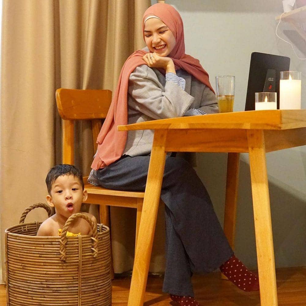 instagram.com/marshanatika