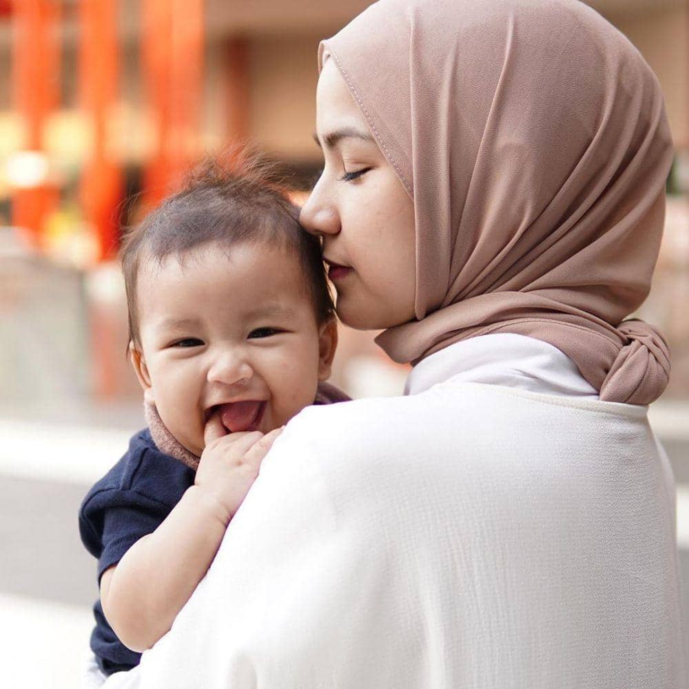 instagram.com/marshanatika