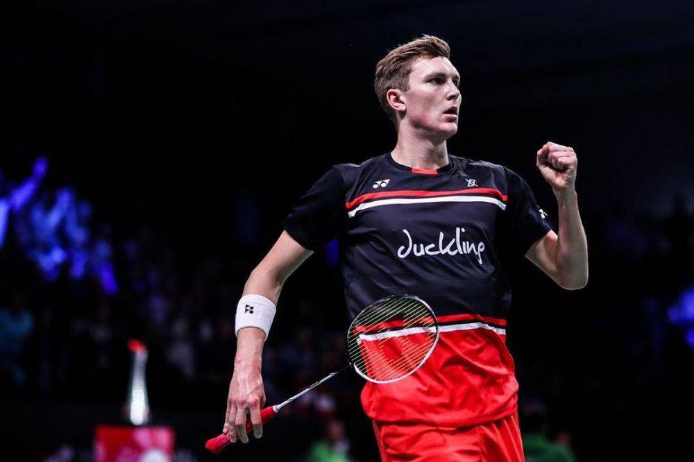 instagram.com/viktoraxelsen