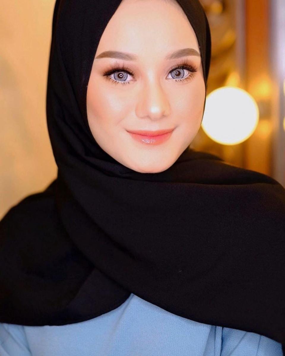 instagram.com/dindahw