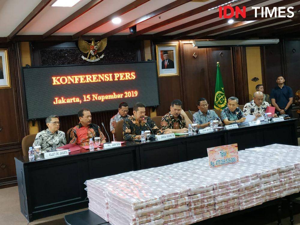 Konferensi Pers kasus korupsi Kokos (IDN Times/Axel Jo Harianja)