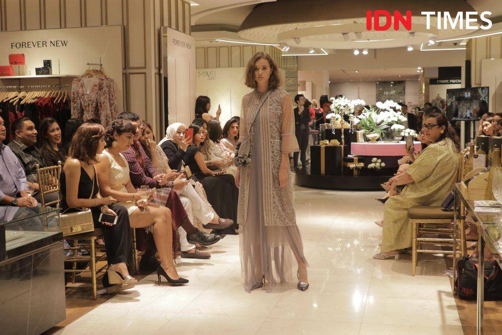 Koleksi Holiday 2020 Sapto Djojokartiko. 14 November 2019. IDN Times/Klara Livia