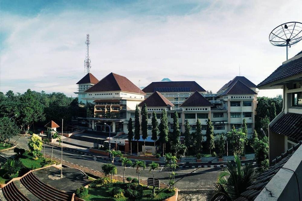 Instagram.com/uiistory/