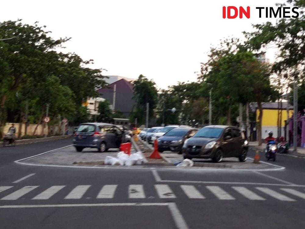 Ilustrasi kawasan parkiran kendaraan (IDN Times/Fitria Madia)