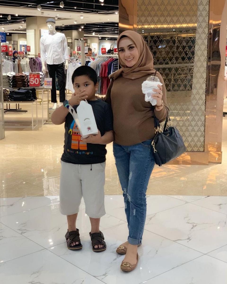 Instagram/yulitamci5real