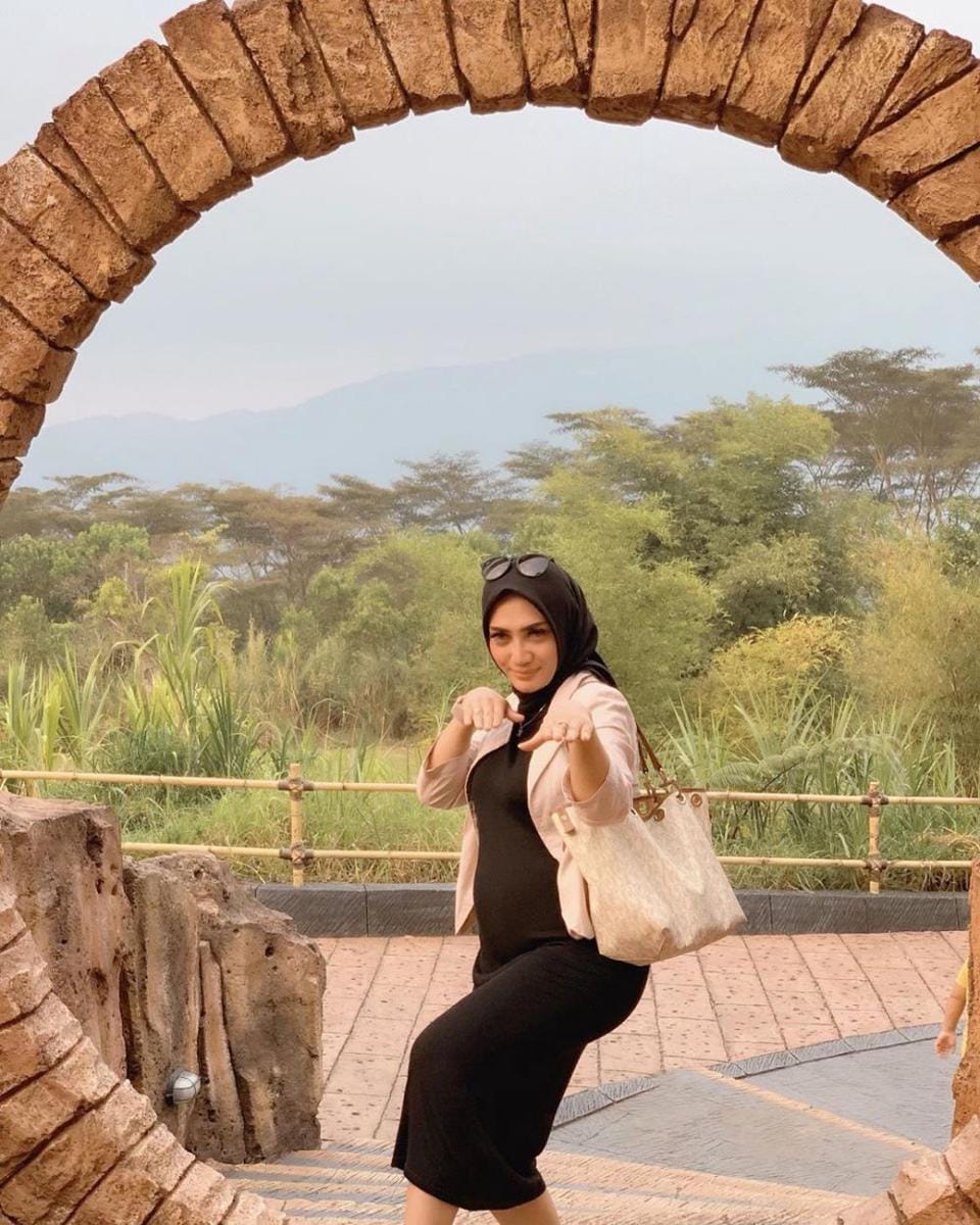 Instagram/yulitamci5real