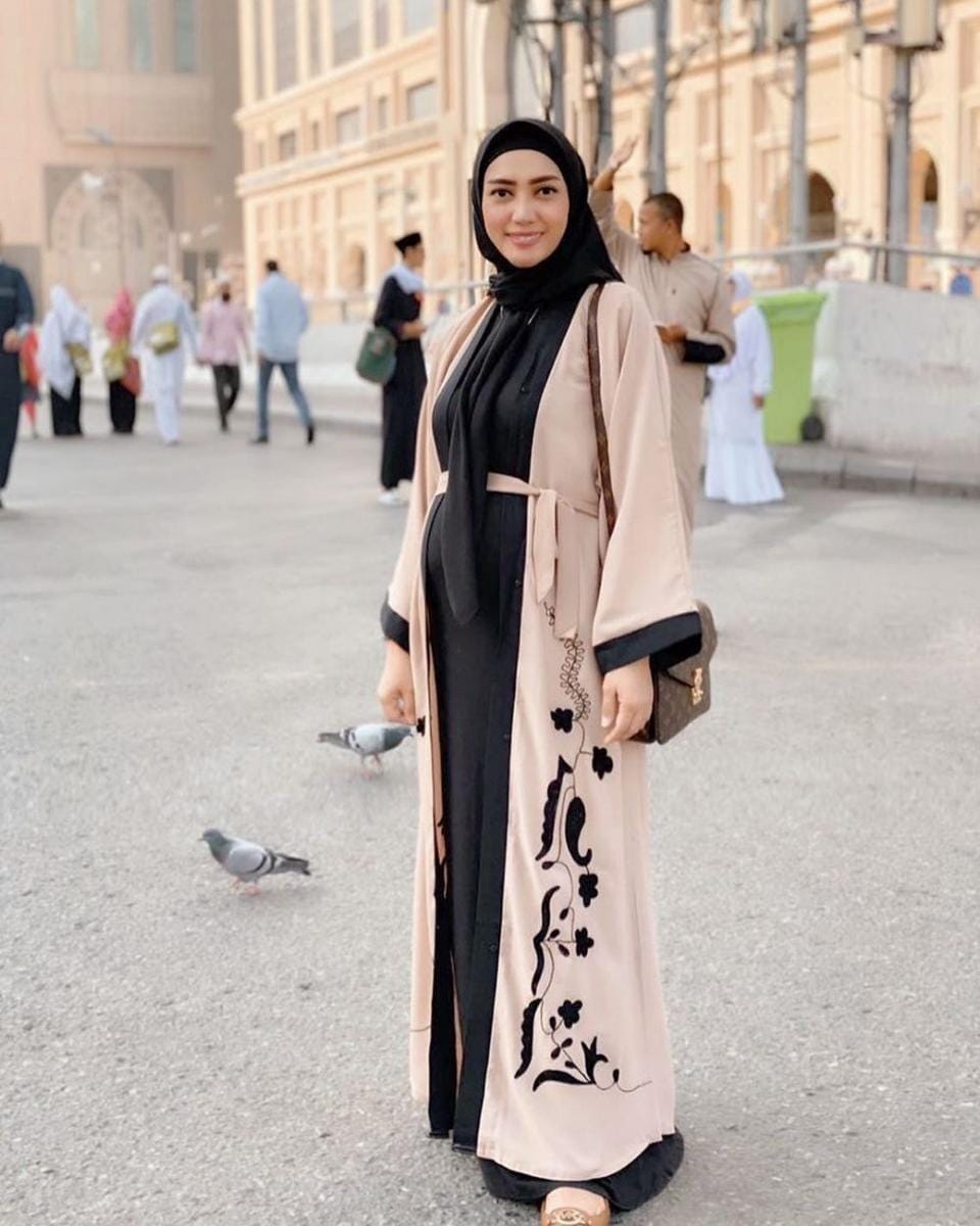 Instagram/yulitamci5real