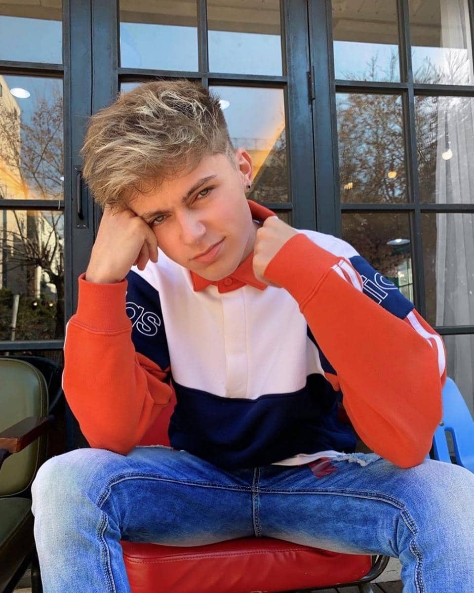 Instagram.com/hrvy/