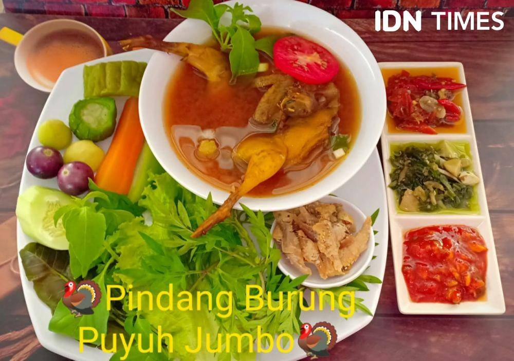 Pindang burung puyuh jumbo (Beragam Menu Pindang di Kota Palembang yang Bikin Ngiler, Tertarik Nyoba? - IDN Times/Feny Maulia Agustin)