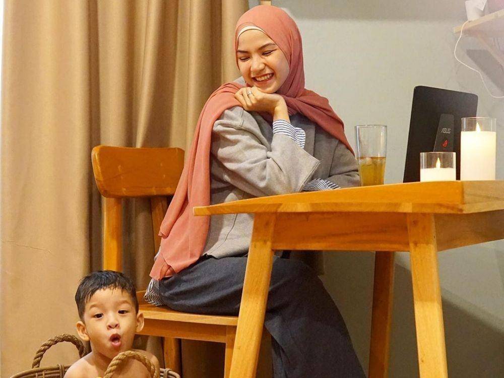 instagram.com/marshanatika