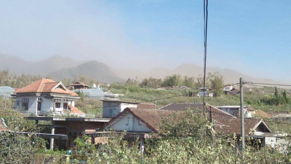 Kondisi angin kencang di Desa Sumberbrantas, Kota Batu, Minggu (17/11). Dok. BPBD Jatim